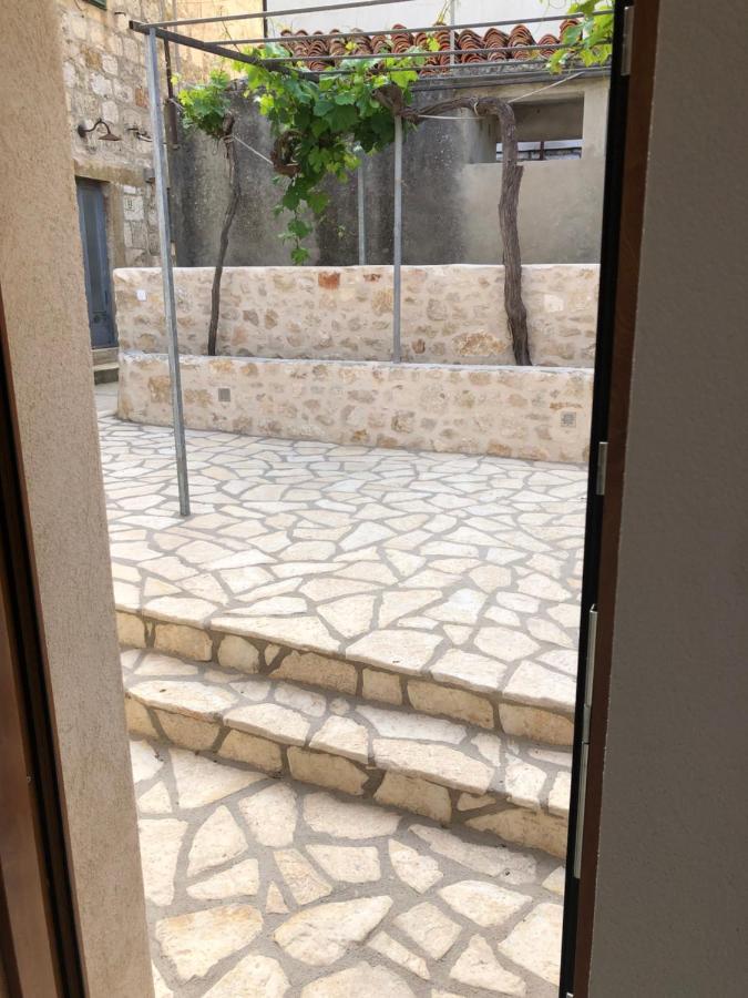 Old Town Apartment Tonka هفار المظهر الخارجي الصورة
